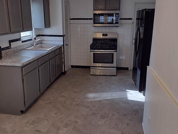 2nd image of 7513 Calvin Ave