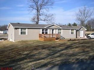 201 Mickey Blvd, Elsberry, MO 63343
