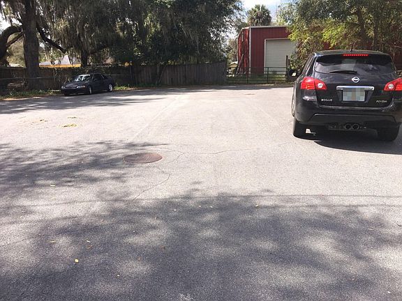5th image of 1005 Sun Country Ct