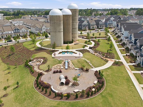 5th image of 814 Silo Park Dr
