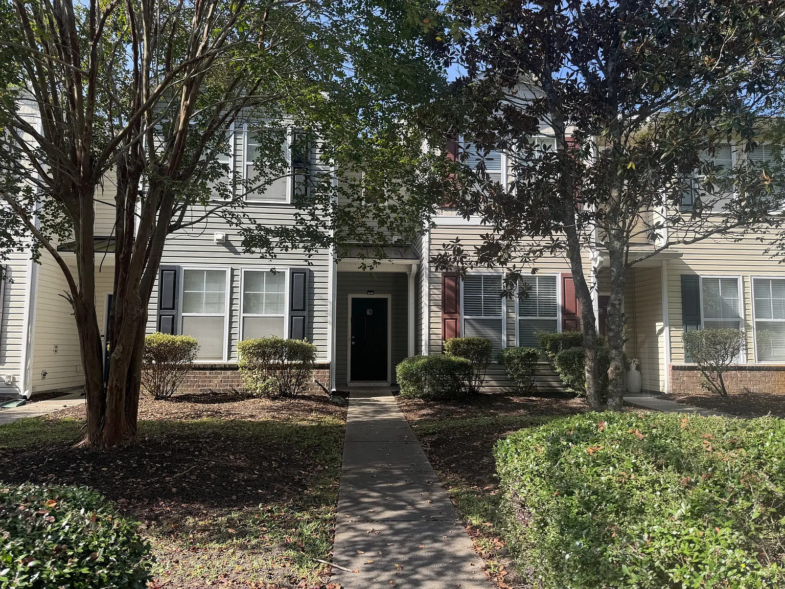 3 bed, 1750 sqft, $1,700 — Photo 2