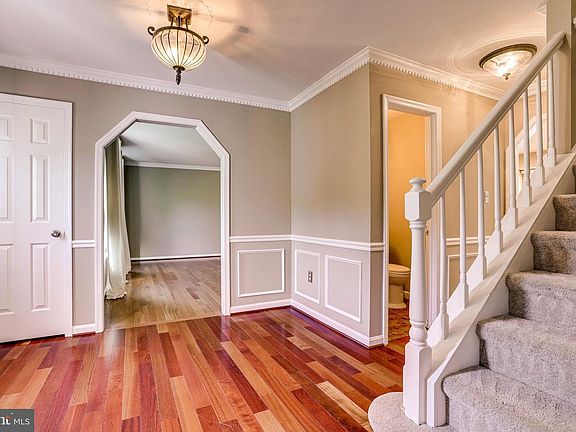 3rd image of 11615 Holly Briar Ln