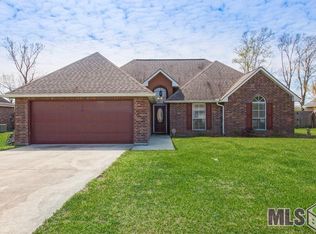 9138 Devereaux Dr, Denham Springs, LA 70706