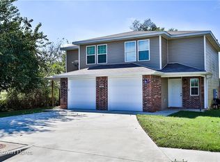 6204 SW Chickadee St #1&2, Bentonville, AR 72713