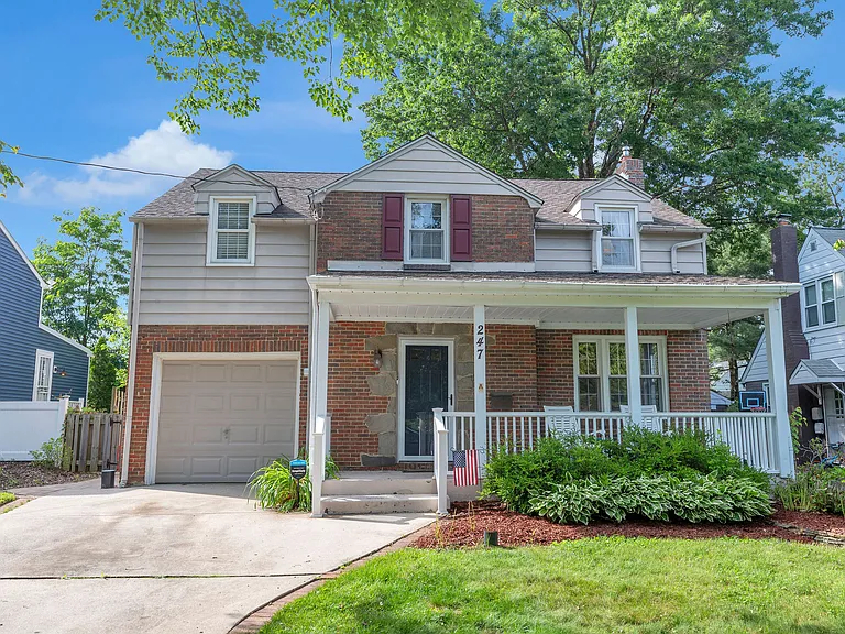 247 Lawnside Ave — Photo 24