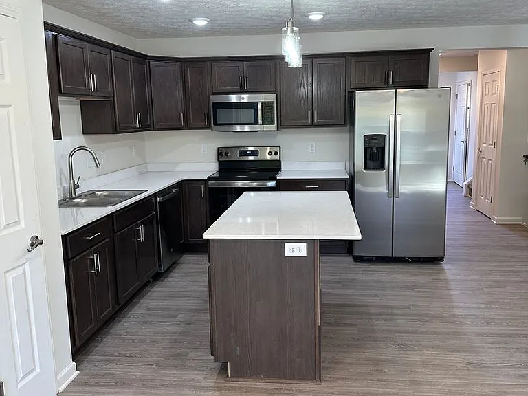 1515 Red Fern Dr — Photo 4