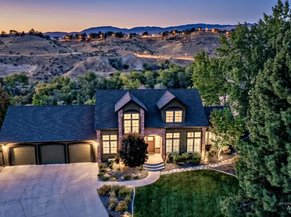 2798 N Cliffview Pl, Boise, ID 83702