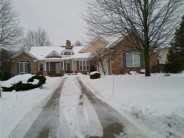 37192 Wexford Dr, Solon, OH 44139
