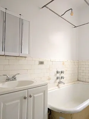 Rented by Zjama Realty Corp | media 11