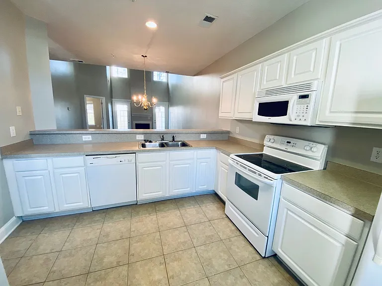 Kitchen 3_04022022