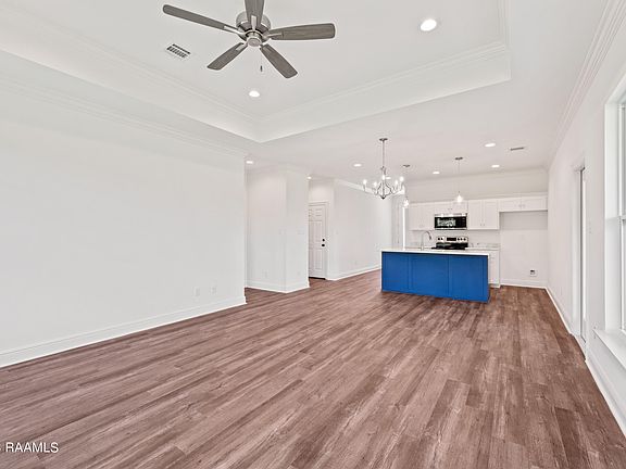 5th image of 121 Santa Marta Dr