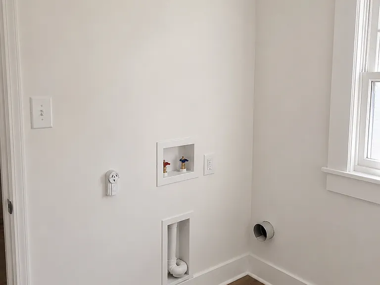 45 Laurel Ave — Photo 11