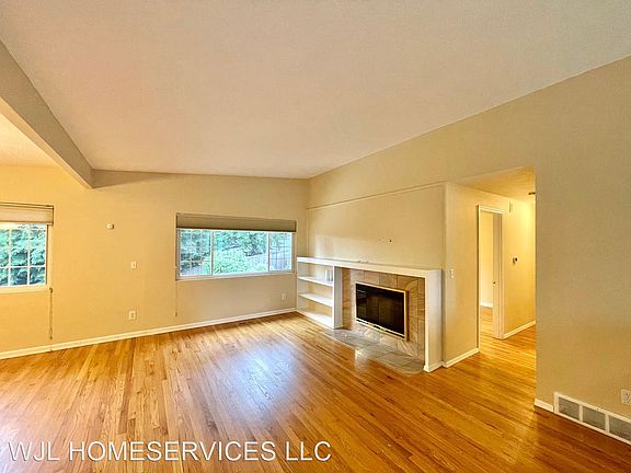 4th image of 235 153rd Pl SE