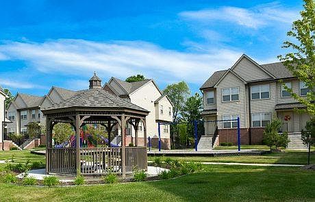 2nd image of 45662 Utica Park Blvd