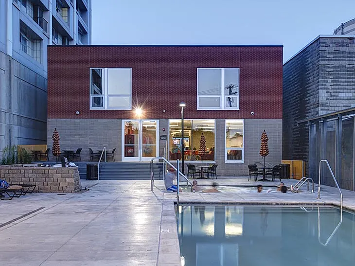 Campustown — Photo 10