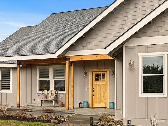 4th image of 61 Ronald Ridge Drive