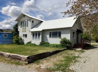 133 State Ave, Bridgeport, WA 98813