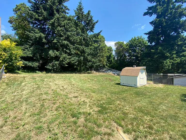 4480 S 172nd St — Photo 2