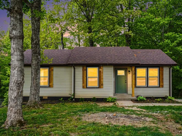 512 Aspen Dr, Clarksville, TN 37042