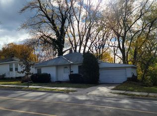 870 Leonard St NE, Grand Rapids, MI