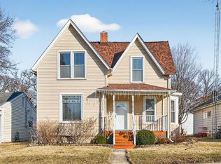 714 Ellwood Ave, Dekalb, IL 60115