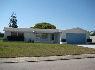 5230 Hawk Dr, Holiday, FL 34690