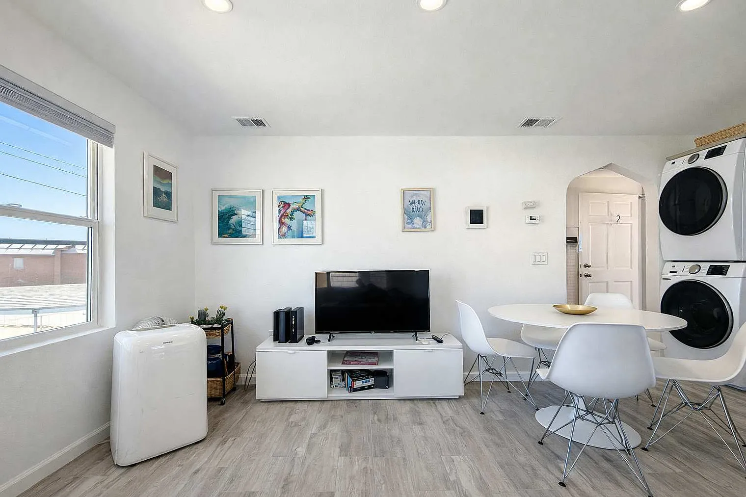 1 bed, 1.0 bath, 365 sqft, $4,914 — Photo 3