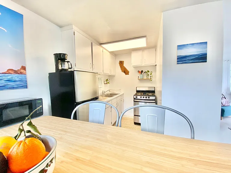 119 Mission Ave — Photo 6