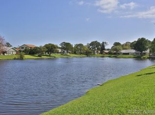 18 Lake Fairgreen Cir, New Smyrna Beach, FL 32168