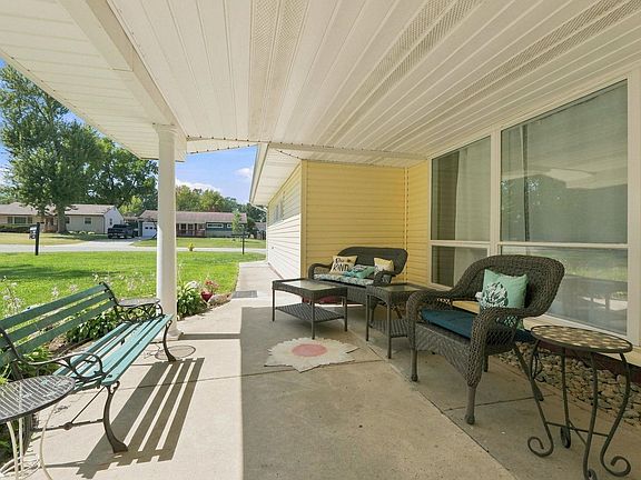 5th image of 6521 Donna Dr