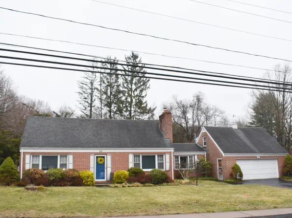 35 Dyer Avenue, Canton, CT 06019