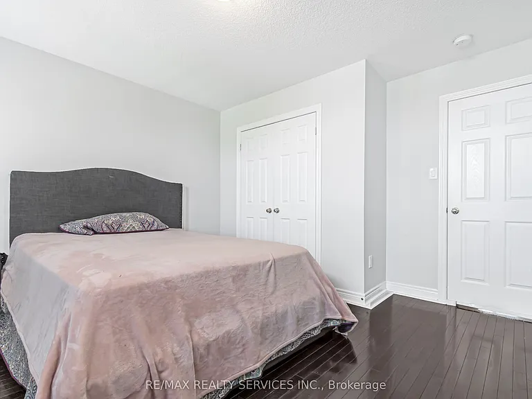 406 Cedar Hedge Rd — Photo 24