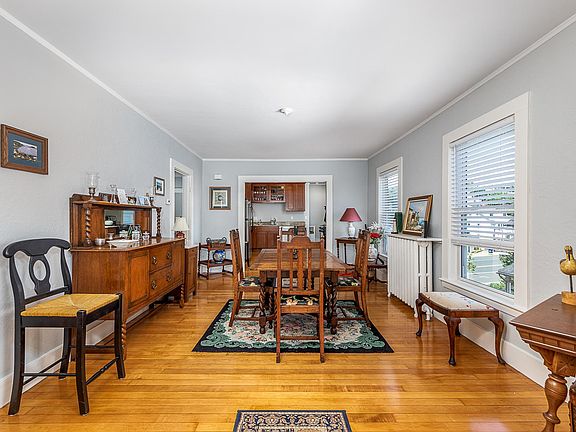 4th image of 259 Humphrey St Unit 3