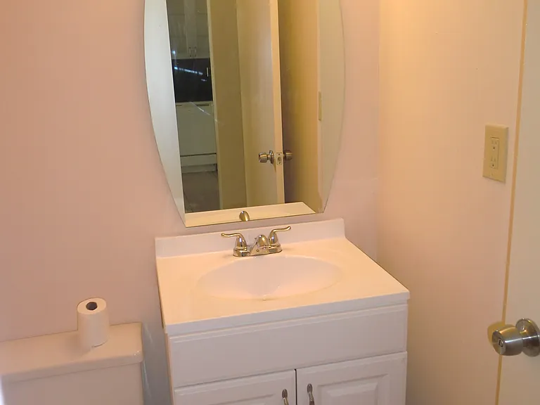 218 NE 12th Ave #507 — Photo 9