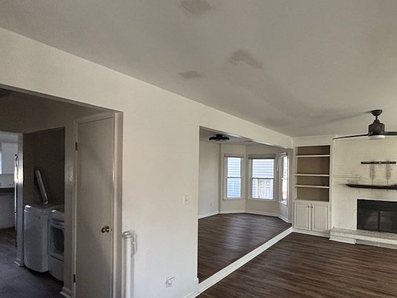 5th image of 1308 Llewellyn Ave