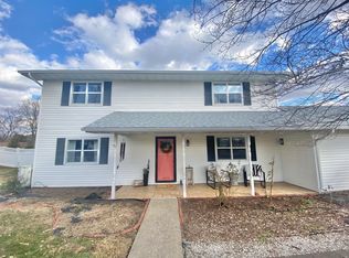 4554 S McCullough Ave, Springfield, MO 65804