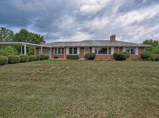 205 Cloverdale Pl, Bristol, TN 37620