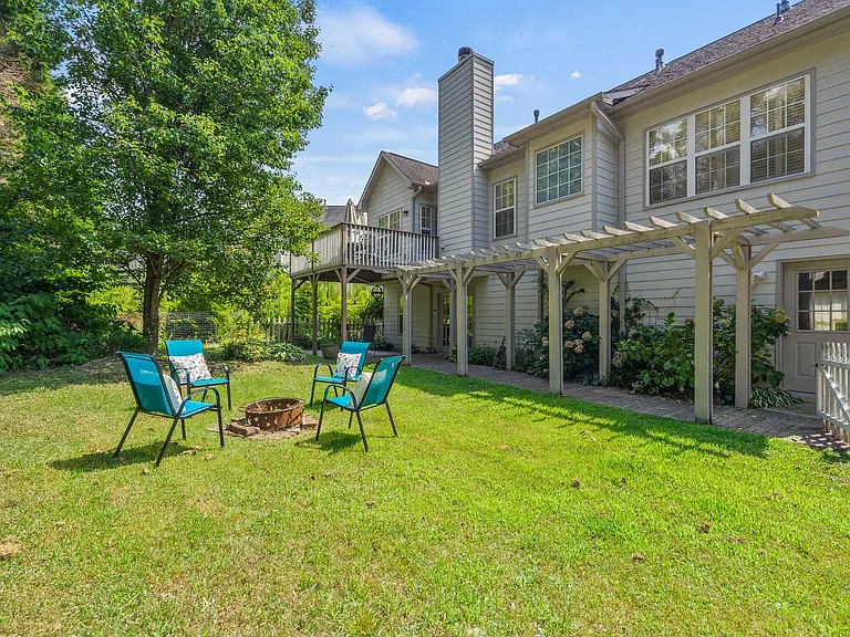 3613 Southland Dr NE #B — Photo 13