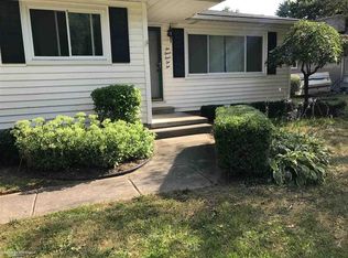 23422 Mapleview St, Macomb, MI 48042