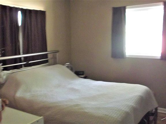 5th image of 2916 Witters St