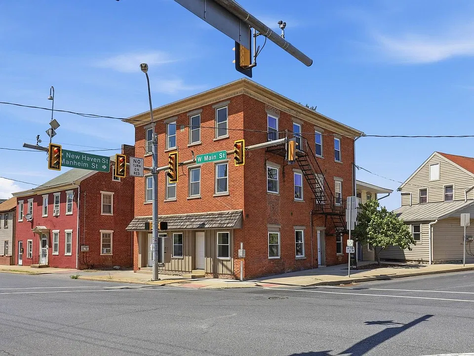 101 West Main St