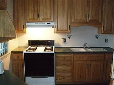 3rd image of 9019 Torrance Ave