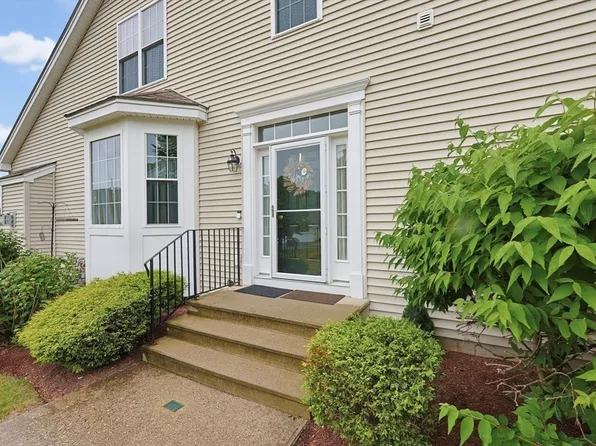 74 Buttercup Ln Unit 74, South Grafton, MA 01560