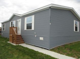 20762 Gaslight Dr, Clinton Township, MI 48036