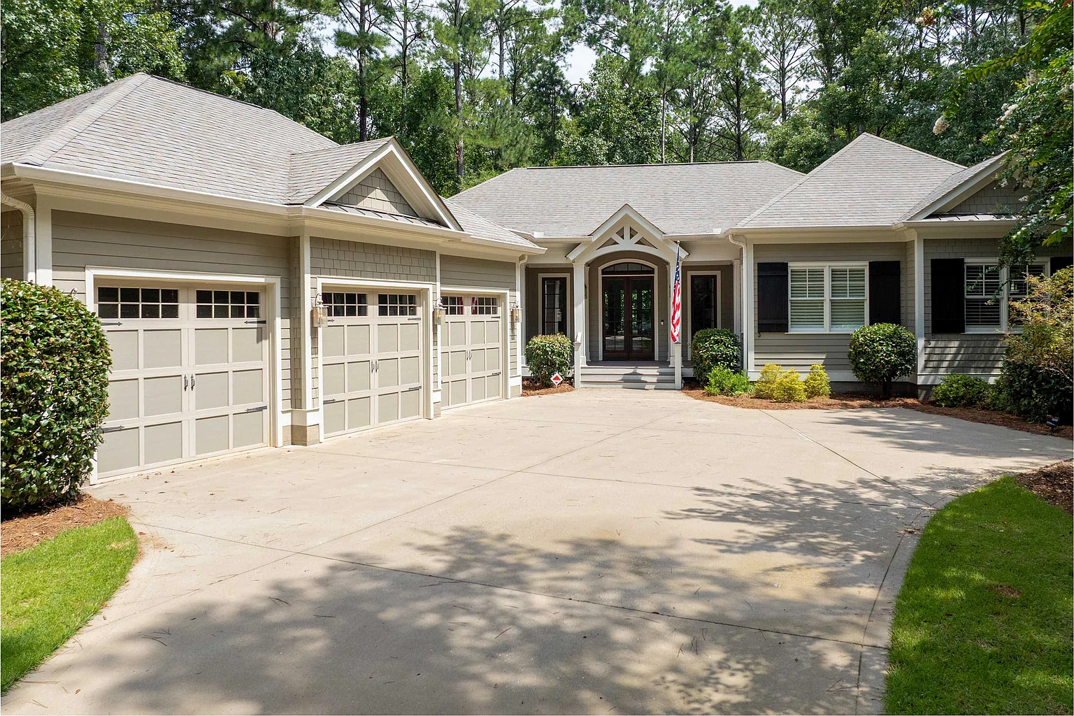 1780 Snug Harbor Dr photo 1
