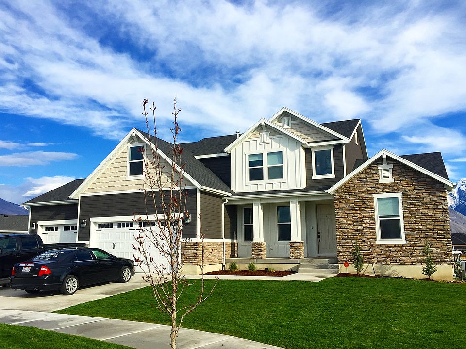 1st image of 821 W Academy Dr