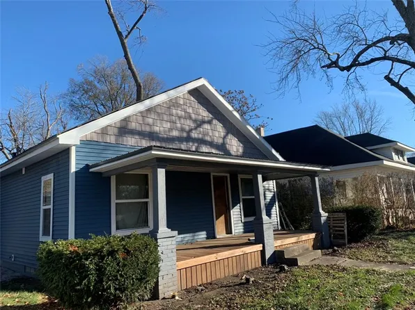 620 Vance St, Paris, IL 61944