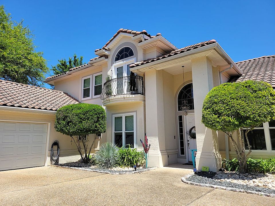 1st image of 520 Sand Bend Dr