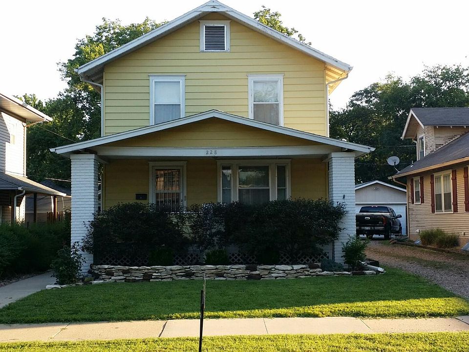 1st image of 228 W Republic Ave