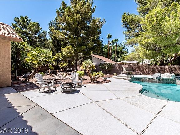 3rd image of 7800 W La Madre Way